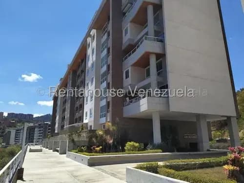 Espectacular Apartamento Escmpadero, Bellamente Remodelado Listo Para Mudarte #26-1599 Ll
