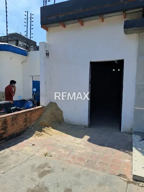 44 m2 Alquiler Local Comercial Urbanizacion Carabobo Valencia
