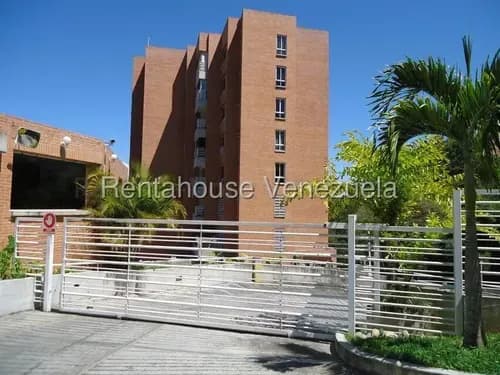Lld/ Apartamento En Venta En La Tahona En Venta 26-1091