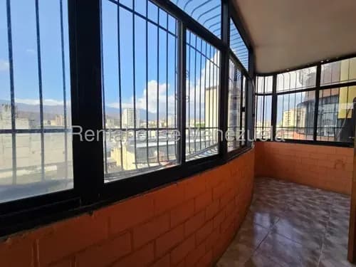 Apartamento En Maracay Zona Centro (amoblado, Piso Bajo). Ljsa 25-19752