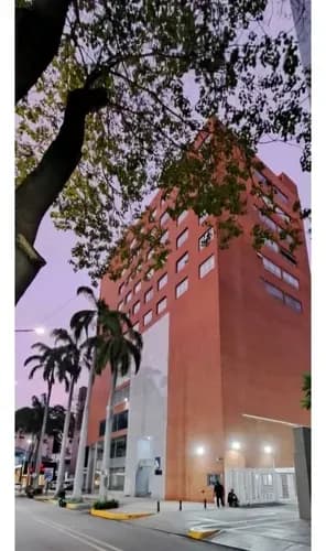 Alquiler Apartamento 400 Mts.2 Las Mercedes
