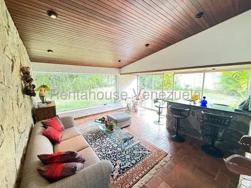 Carla Gonzalez Casa En Venta En Colinas Del Tamanaco Mls #26-10543 Mb