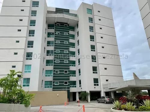 Ss: Vende Apartamento 24-27836 En La Lagunita De 126 M2, 3h/4b/3pe