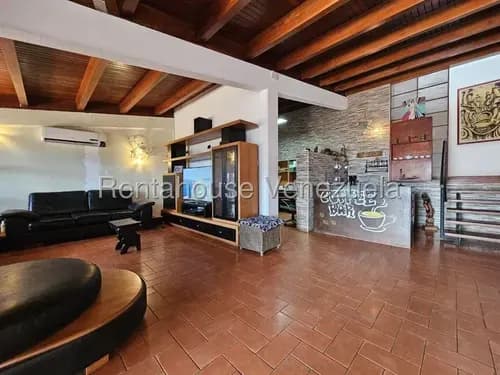 Casa Venta El Marques Anexo Independiente Planta Eléctrica Calle Privada Terraza