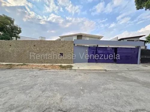 Casa ( 2 Niveles / Semi Remodelada ) Venta El Cafetal Mls - 26-16403