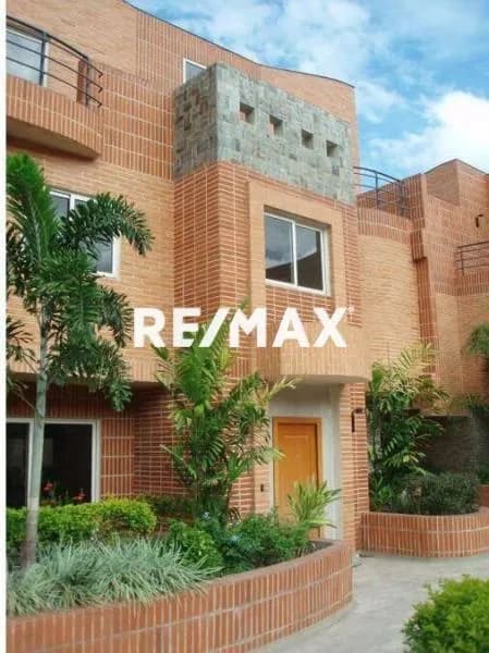 TownHouse en Venta en Mañongo, Residencias Villa Amalfi