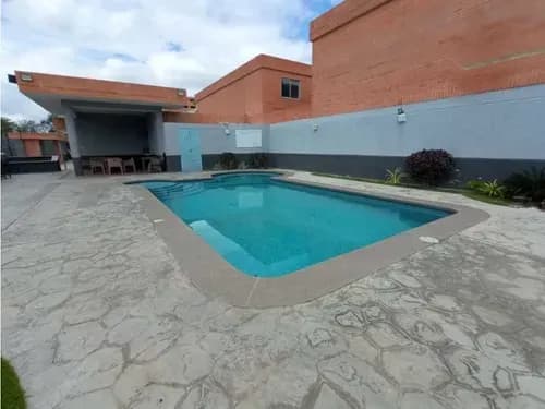 Town House En Venta Res. Santa Cruz San Diego Ye. 10023377