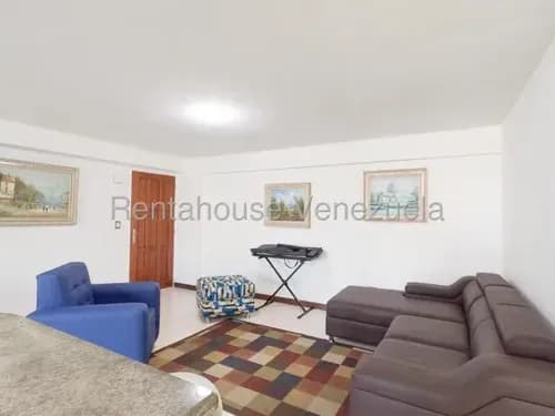 Dayana Saez Apartamento En Venta Al Este De Barquisimeto 26-1920