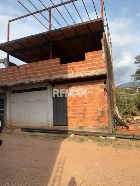 SE VENDE CASA EN SANTA TERESA