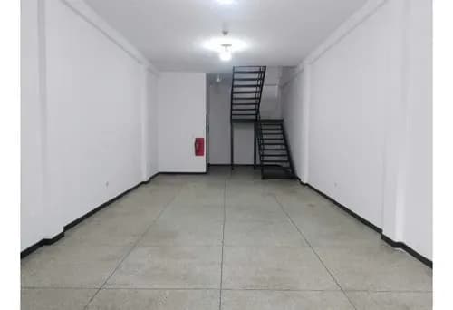 Local En Alquiler Calle Rangel Con Soublette Candelaria Emp-9632937