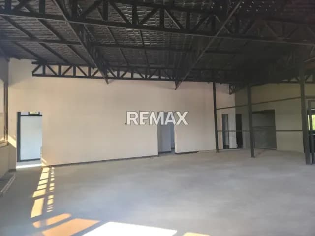 Local Comercial en San Roman - Caracas en Las Mercedes