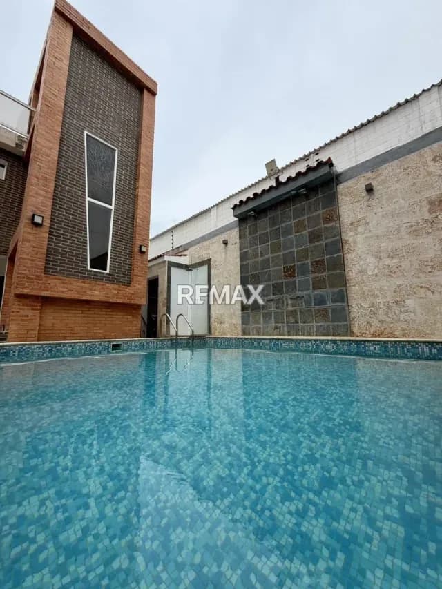 ¡Listo para Disfrutar! Espectacular Townhouse en Residencia Río de la Plata