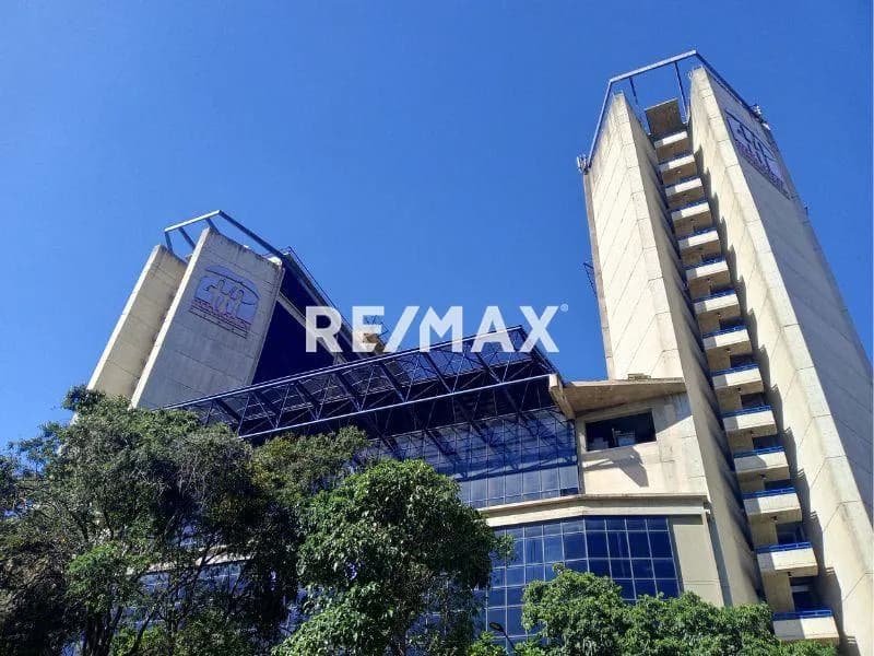 EDIFICIO COMERCIAL EN VENTA - CC MACARACUAY PLAZA TORRE A