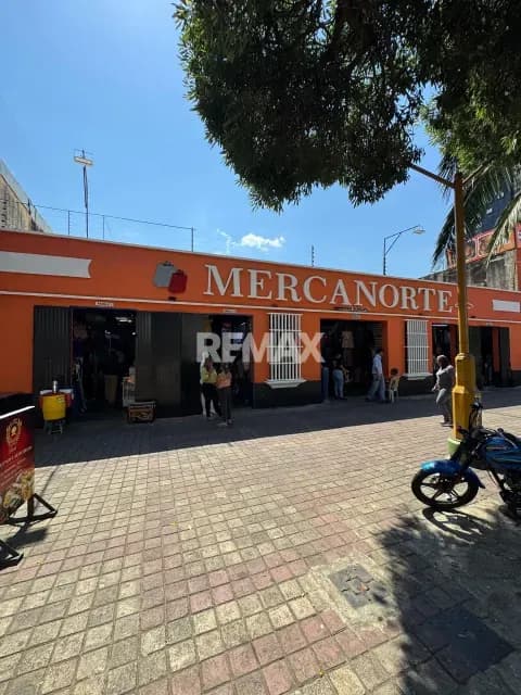Se vende local comercial de oportunidad, ubicado en merca norte, avenida Bolivar