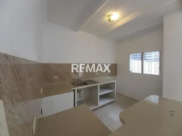 VENTA DE CASA FERRERO TAMAYO URB SAN JUDAS TADEO