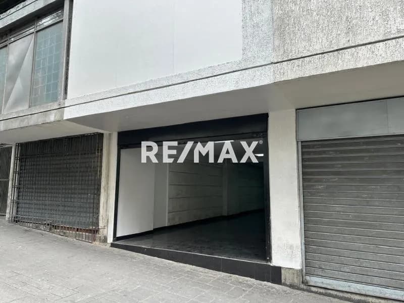 MAGNÍFICO LOCAL A PIE DE CALLE EN ALQUILER EN LA AV. BARALT