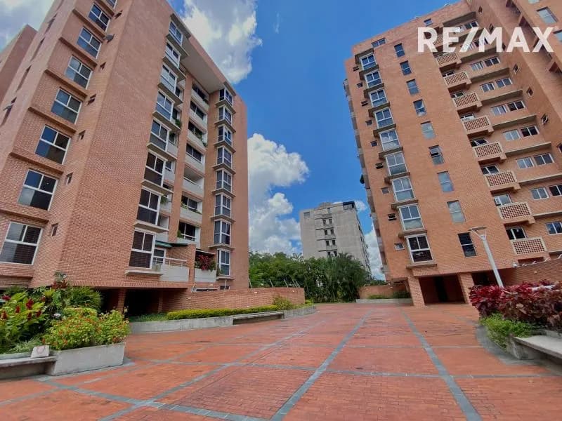 APARTAMENTO EN VENTA EN LA TRINIDAD 97M2, 2H, 2B, 2E,1M