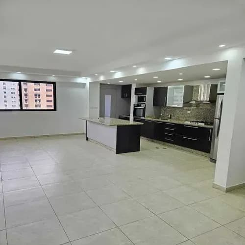 Eds Vende Apartamento Resd Bahía Platinum, La Trigaleña - Ina-1130
