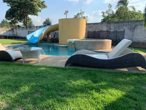 (clientes) Grabiela Vende Casa Con Piscina. Solar Guataparo