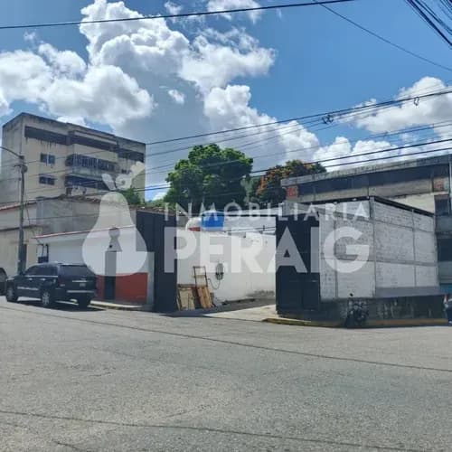 Casa Residencial / Comercial Con Galpón - Venta - Centro De Guarenas - 300m2 - Gd