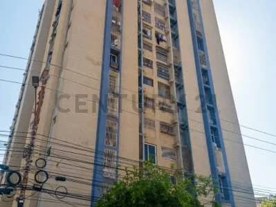 Se vende Apartamento de 103 m2. Edificio Torre Valle Claro, Zona Oeste Maracaibo