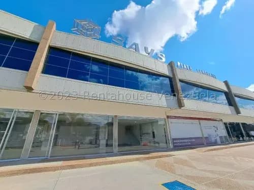 *jl/local Comercial En Alquiler Zona Industrial Ii Barquisimeto Lara, Venezuela, Cod. 25-10332 $ 600 4 B/ 280 M2