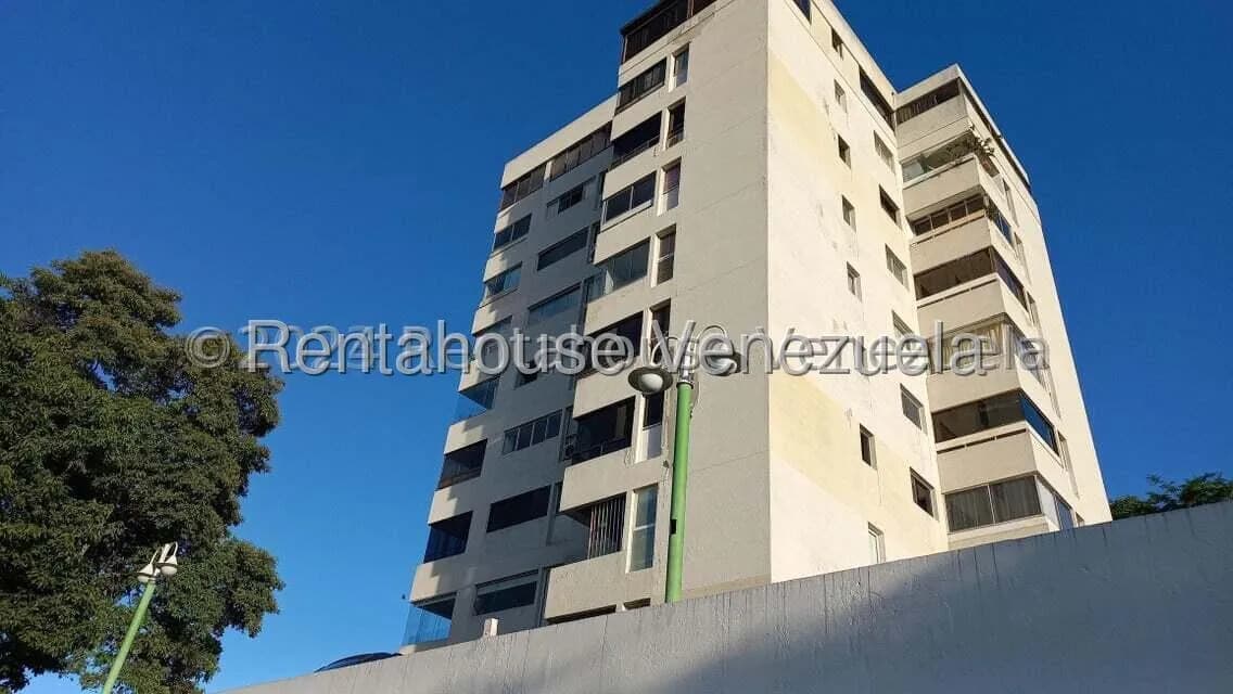 Apartamento (1 Nivel) en Alquiler en Colinas de Bello Monte, Distrito Metropolitano