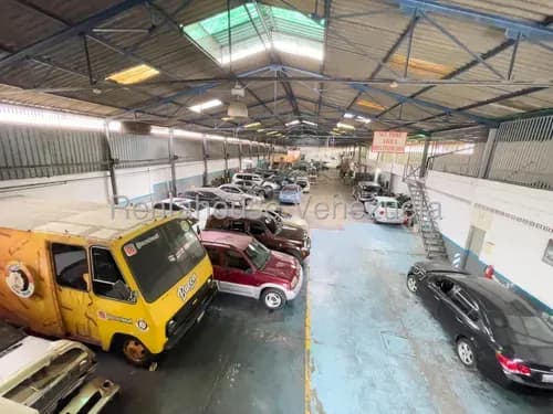 Galpón En Venta Ubicado En Boleita Sur Con Amplio Metraje 1440 Mts2 Lld 26-15398