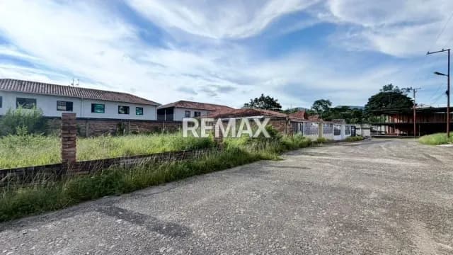 Parcela en venta Urbanización Villa Granadina