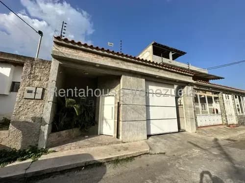 Townhouse Hermoso Excelente Ubicación En Venta Maracay Gbf 26-14822