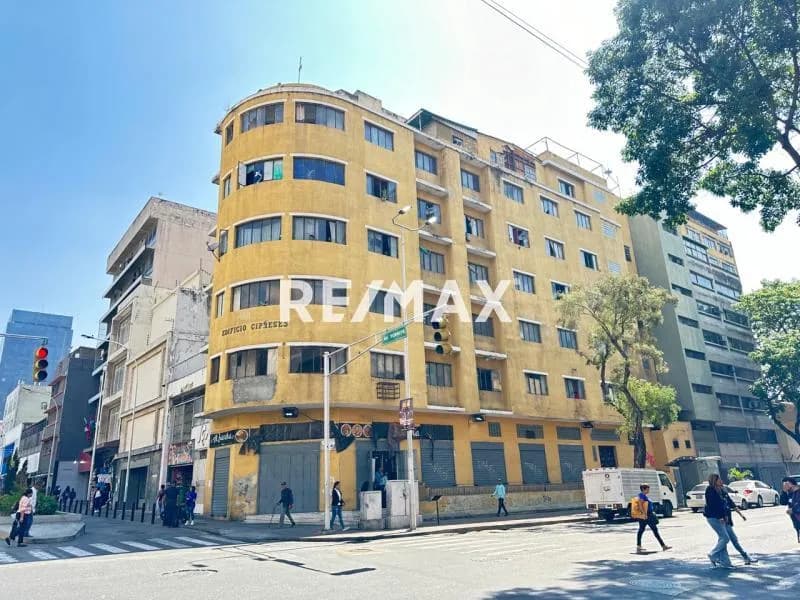 Local Comercial en Alquiler en Avenida Lecuna