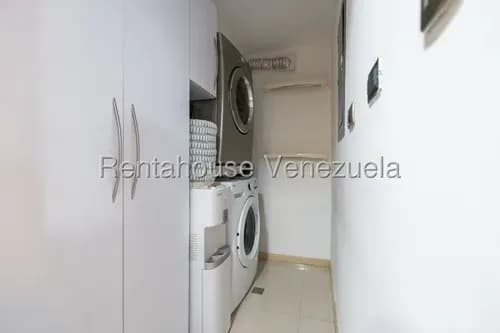 Planta Baja En Venta En Los Naranjos Del Cafetal 26-20105