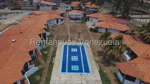 Mp En Venta Casa Tipo Cabaña En Ciudad Flamingo Chichiriviche