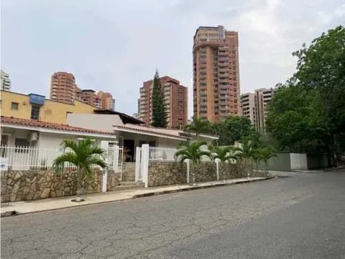 Casa En Venta Urb.el Bosque Valencia Hv-9928764