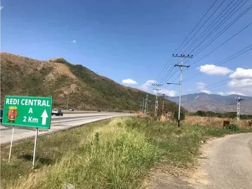 Se Vende Excelente Terreno En Variante Hacia San Diego