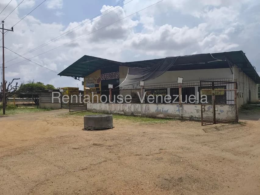 Comercial (Galpon - Deposito) en Alquiler en El Danto, Zulia