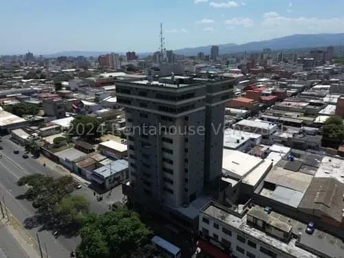 Andreymar Canelón Vende Espaciosa Y Cómoda Oficina En Centro De Barquisimeto, Entorno Perfecto Para Negocio En Busca De Crecimiento Y Éxito.
