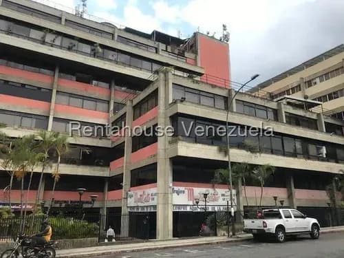 Moderna Oficina En Venta Los Cortijos De Lourdes Amc