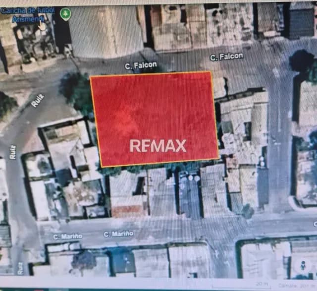 En Venta Parcela de Terreno Calle Falcon del Centro