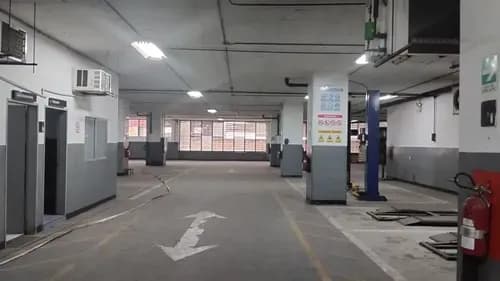 Taller Concesionario En Venta, Boleíta Caracas. Bv