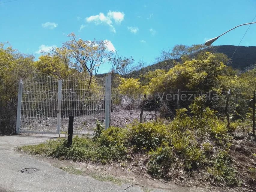 Terreno (Finca) en Venta en Tacarigua, Nueva Esparta