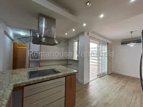 Marydoll Mogollon Vende Impecable Casa Dúplex, Totalmente Remodelada Y Conectada A Planta Eléctrica Zona Ribereña, Cabudare-lara-*