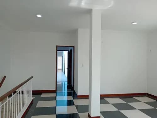 Se Alquila Anexo Comercial Campo Claro