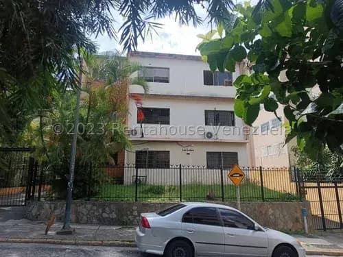 Ss: Vende Edificio 25-7038 En Las Mercedes De 932 M2