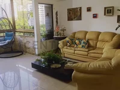 Amplio Apartamento en Venta en Lomas de Prados del Este