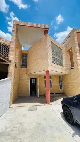 Moderno Townhouse Amoblado Y Equipado En El Rincón Mañongo Conjunto Tierra De Gracia Ang - Nel