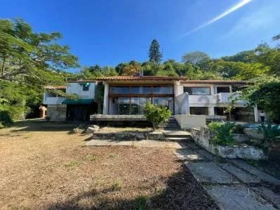 Casa en Venta, Los Campitos. Estricta seguridad, calle cerrada