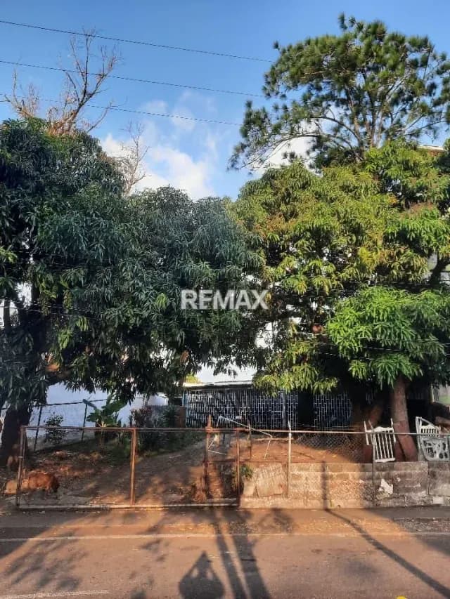 VENTA DE CASA EN AVENIDA LUCIO OQUENDO