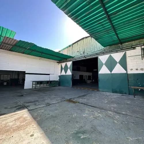 Carolina Romero Vende Galpón Zona Industrial La Quizanda, Valencia. (ing-063) Sólo Clientes