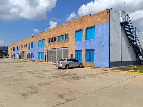 Josseyris Jimenez Vende Galpon En Zona Industrial Centro Empresarial Fenix